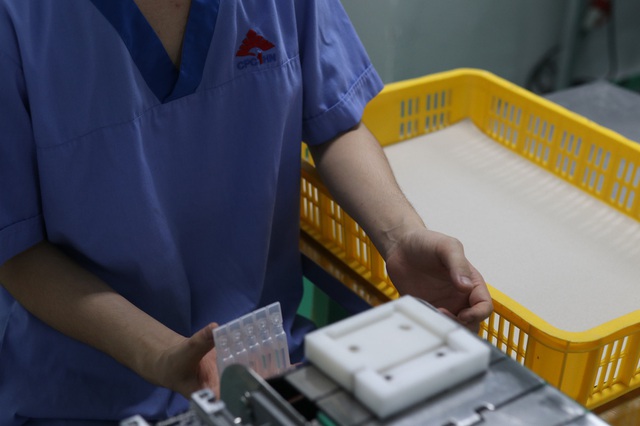 Đột nhập nhà máy duy nhất sản xuất dung môi vaccine Pfizer tại Việt Nam - Ảnh 7.