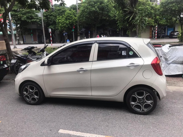 Vừa mua Kia Morning được 1 tuần, chủ xe vội bán cắt lỗ đổi VinFast Fadil: Chênh vài chục triệu tội gì phải đi xe cũ - Ảnh 1. Vừa mua Kia Morning được 1 tuần, chủ xe vội bán cắt lỗ đổi VinFast Fadil: Chênh vài chục triệu tội gì phải đi xe cũ - Ảnh 1.