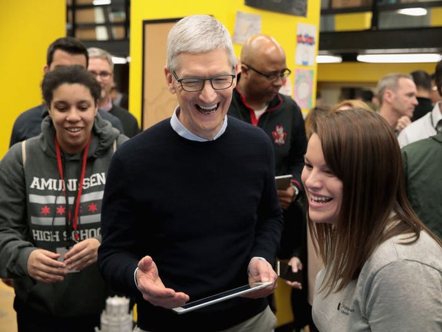 6 điều có thể bạn chưa biết về Tim Cook – người đưa Apple thành công ty giá trị nhất thế giới - Ảnh 5.