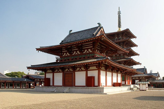 Có một công ty Nhật Bản đã hoạt động 1400 năm, được hoàng tộc ưu ái vài thế kỷ, mới phá sản gần đây vì thời thế thay đổi - Ảnh 2.