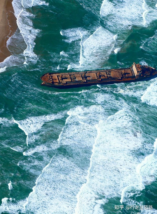 Bờ biển Skeleton: Khám phá bờ biển nguy hiểm nhất thế giới - Ảnh 22.
