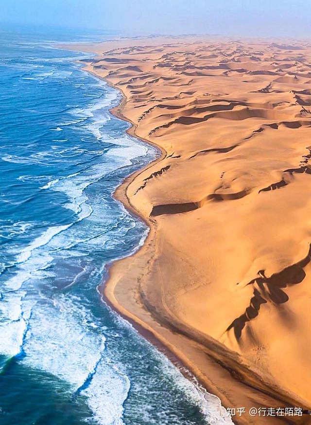 Skeleton Coast: Discover the most dangerous coast in the world - Photo 4. Skeleton Coast: Discover the most dangerous coast in the world - Photo 4.