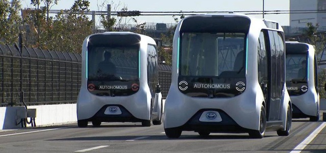 Toyota's self-driving bus service was suspended after stabbing and injuring a blind athlete at the Tokyo 2020 Paralympic Games - Photo 2.
