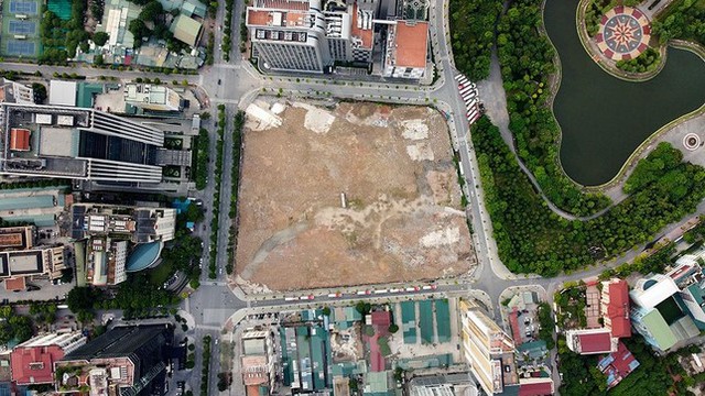 Nhìn từ Flycam khu đất 3,2ha xây dựng Đại sứ quán Mỹ trị giá 1,2 tỉ USD ở Hà Nội - Ảnh 2.
