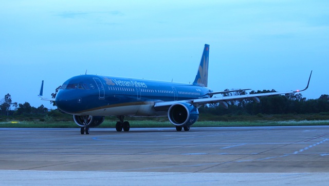  Chuyến bay miễn phí đầu tiên chở hơn 200 công dân từ miền Nam về Nghệ An - Ảnh 1.