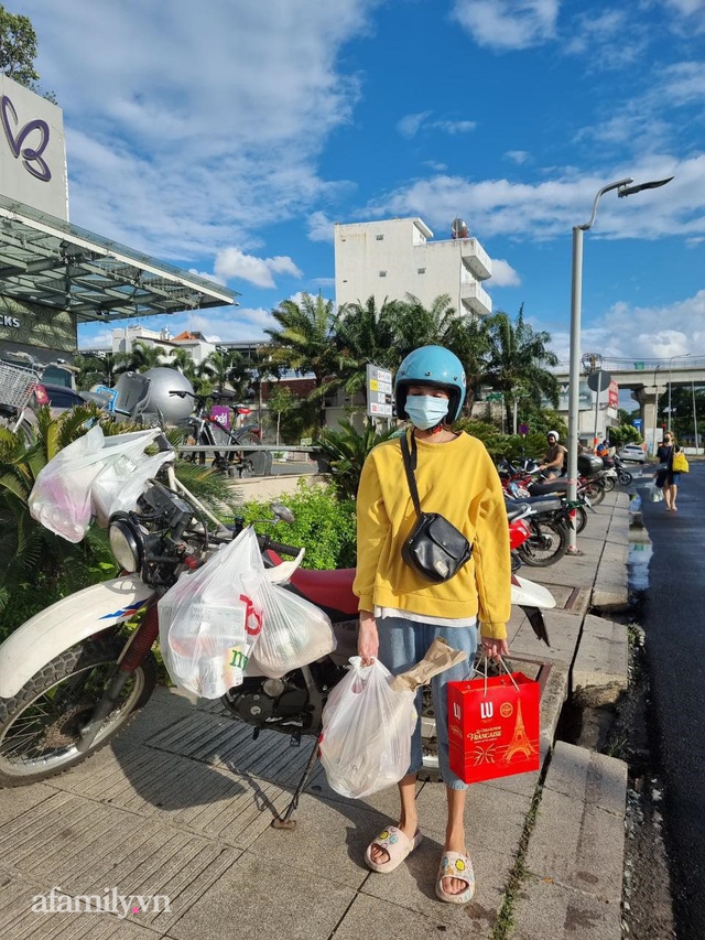 Cô gái người Nga chia sẻ chuỗi ngày giãn cách khó quên khi lần đầu đi chợ bằng phiếu, biết ơn Việt Nam vì sự tử tế dành cho cộng đồng người nước ngoài - Ảnh 2.