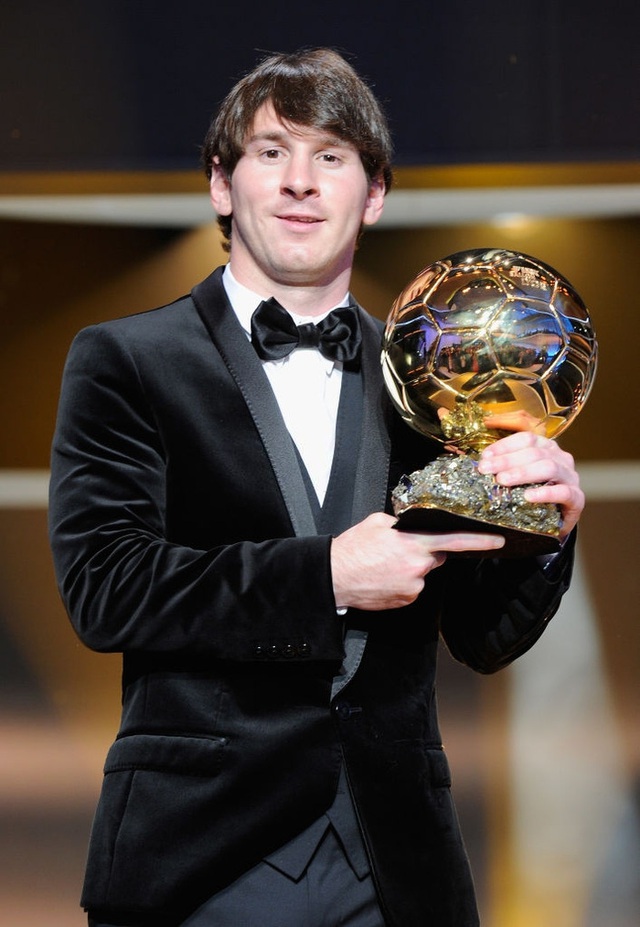 Toàn bộ sự nghiệp vĩ đại của Messi tại Barcelona qua ảnh - Ảnh 12.