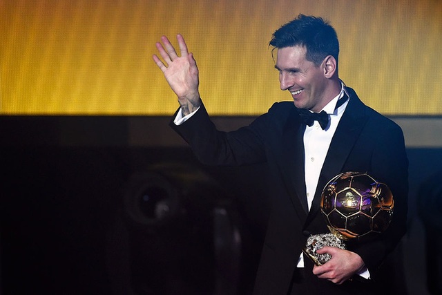 Toàn bộ sự nghiệp vĩ đại của Messi tại Barcelona qua ảnh - Ảnh 21.