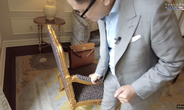 Chi 60 triệu đồng/đêm ở khách sạn xa xỉ bậc nhất New York nhưng NTK Thái Công chê không ngớt nội thất không xịn, kì cục - Ảnh 1.