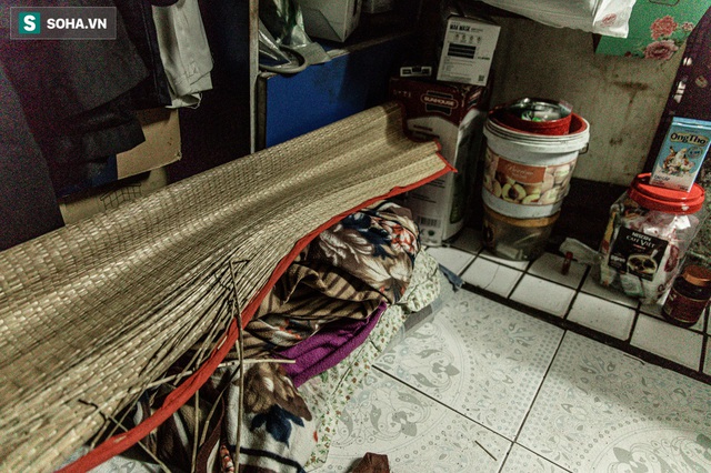 Hai mẹ con sống dưới gầm cầu thang suốt 23 năm: “Bố đột quỵ, mẹ đột quỵ, mai mốt con có thế không?” - Ảnh 7. Hai mẹ con sống dưới gầm cầu thang suốt 23 năm: “Bố đột quỵ, mẹ đột quỵ, mai mốt con có thế không?” - Ảnh 7.