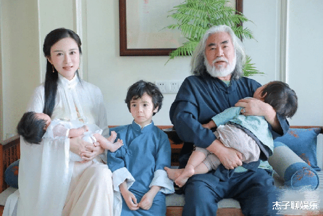  Tài tử Thiên long bát bộ: Hết thời, livestream bán vàng kiếm tiền, 70 tuổi lấy vợ đáng tuổi con - Ảnh 5.