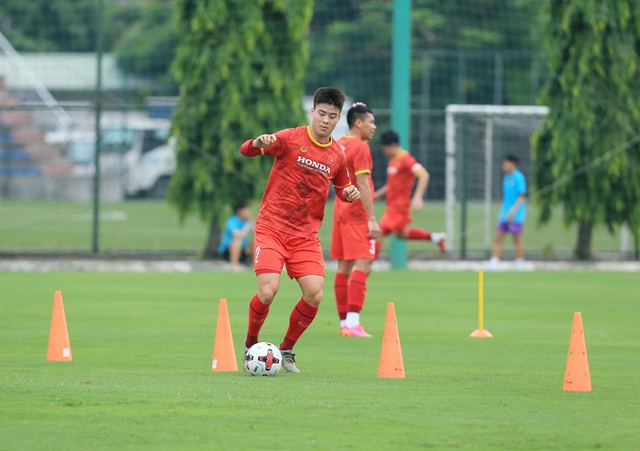 Chuyên gia Phan Anh Tú: Tuyển Việt Nam ưu tiên chơi phòng ngự phản công, chờ tân binh bùng nổ - Ảnh 6.