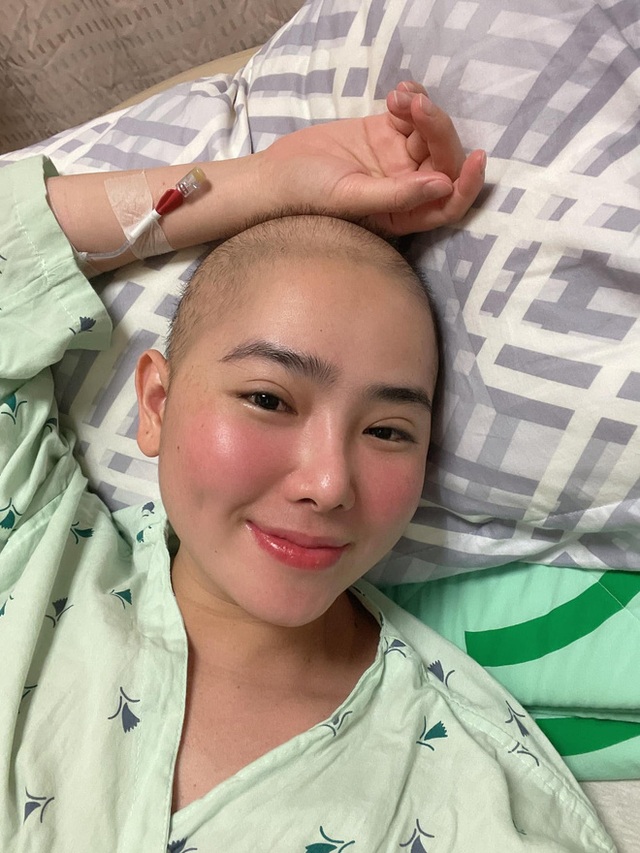  Cô gái Tây Ninh phát hiện ung thư ở tuổi 28: Hối hận vì từng nhậu nhẹt liên tục, đổ bệnh mới thấy tiền không quan trọng - Ảnh 1.