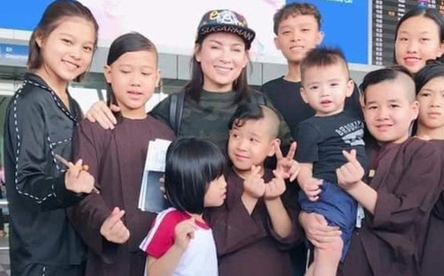  Doanh nhân Hoàng Kiều nói lý do muốn nuôi 23 người con của cố nghệ sĩ Phi Nhung - Ảnh 1.