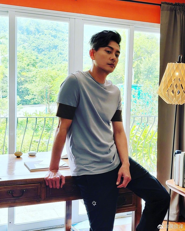 Ngày tàn của TVB đã tới: Để kẻ hiếp dâm đồi bại làm lãnh đạo, hàng loạt sao lớn trụ cột dứt áo ra đi? - Ảnh 4. Ngày tàn của TVB đã tới: Để kẻ hiếp dâm đồi bại làm lãnh đạo, hàng loạt sao lớn trụ cột dứt áo ra đi? - Ảnh 4.