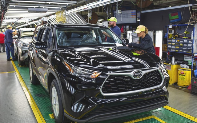 Toyota hiện đang phải đối mặt với thách thức trong việc đảm bảo các bộ phận thay thế và phục hồi sản lượng.  Ảnh: Toyota US.