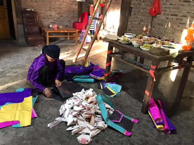 The Giay girl made a tour of Sapa with 50,000 VND in the middle of the epidemic day - Photo 3. The Giay girl did a tour of Sapa with 50,000 VND in the middle of the epidemic day - Photo 3.
