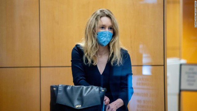 The ups and downs of Silicon's 'super donkey' - Elizabeth Holmes - Photo 3.