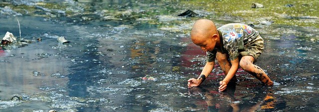 90% nước ngầm và hơn một nửa dòng sông đã ô nhiễm: Trung Quốc đang khát nước chưa từng có - Ảnh 1.