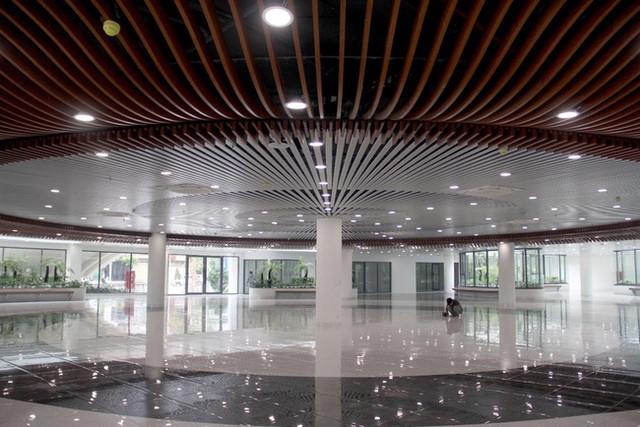 Xem độ hoành tráng của công viên 700 tỷ nằm bên bờ sông Hàn ở Đà Nẵng vừa được khánh thành - Ảnh 4.