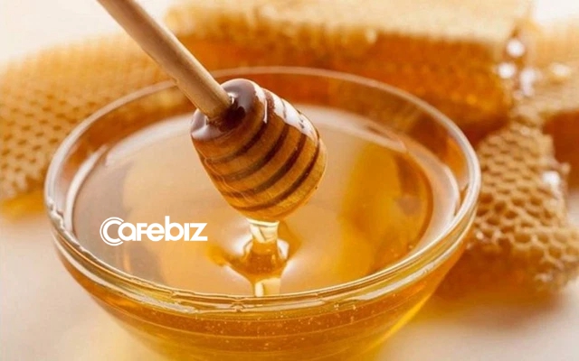 Mật ong có tốt hơn đường không? Một chuyên gia dinh dưỡng chia sẻ lý do tại sao cô ấy yêu thích những lợi ích sức khỏe của nó và cách chế biến - Ảnh 1.