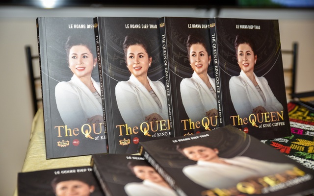 Bà Lê Hoàng Diệp Thảo viết tự truyện kinh doanh bằng tiếng Anh, sang Dubai tổ chức ra mắt sách