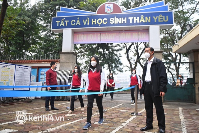  ẢNH: Hà Nội diễn tập đón học sinh trở lại trường sau Tết Nguyên đán - Ảnh 4.