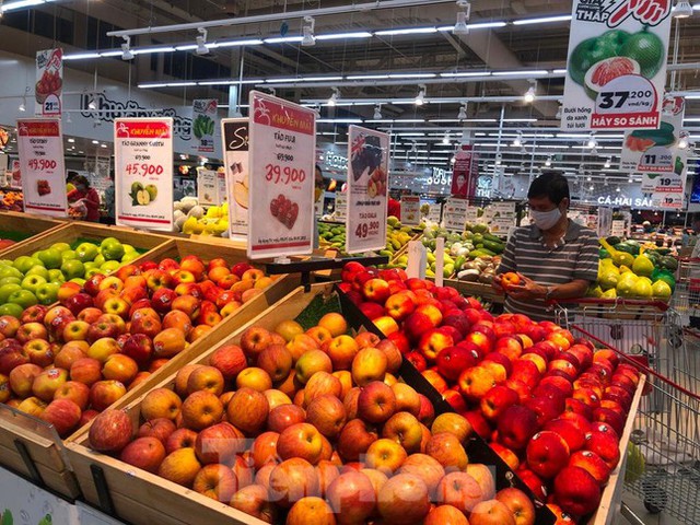 Sức mua tăng nhanh, siêu thị tại TPHCM mở cửa đến nửa đêm bán hàng Tết - Ảnh 7.