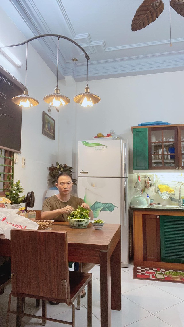  Cuộc sống cô độc của ca sĩ Quang Linh ở tuổi U60 trong ngôi nhà khang trang, tiện nghi - Ảnh 7.
