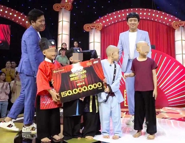 Chân dung ông Lê Tùng Vân: 2 lần mở trại trẻ mồ côi trái phép, gây hàng loạt chuyện trái luân thường đạo lý, về già bị khởi tố tội loạn luân - Ảnh 3. Chân dung ông Lê Tùng Vân: 2 lần mở trại trẻ mồ côi trái phép, gây hàng loạt chuyện trái luân thường đạo lý, về già bị khởi tố tội loạn luân - Ảnh 3.