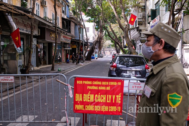 Hà Nội: Phong tỏa một đoạn phố Hàng Vải liên quan 3 ca F0 - Ảnh 8.