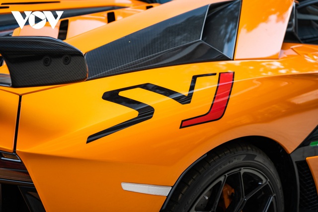  Ngắm siêu bò Lamborghini Aventador SVJ Roadster giá hơn 60 tỷ đồng tại Việt Nam - Ảnh 5.