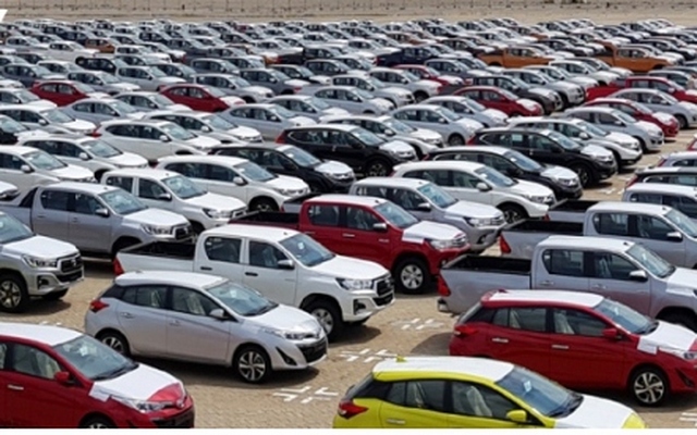 Tổng lượng ô tô nhập khẩu nguyên chiếc về Việt Nam trong 11 tháng của năm 2022 ước đạt 160.852 xe. Ảnh minh họa