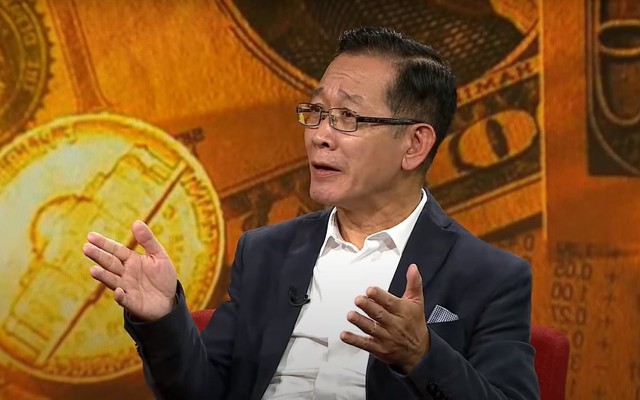 Ông Hans Nguyễn - Quản lý Cao cấp Đào tạo kênh phân phối Dragon Capital Việt Nam. Ảnh: VTV.