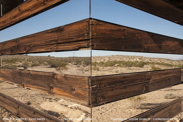 Nhà gương trong suốt nằm lơ lửng giữa sa mạc cằn cỗi ở Mỹ gây choáng bởi thiết kế đỉnh chóp, tạo nên cảnh quan kỳ thú hiếm có! - Ảnh 12.