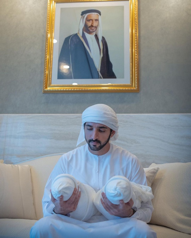  Thái tử đẹp trai nhất Dubai làm triệu fan nữ ngỡ ngàng khi khoe hai con sinh đôi, danh tính người vợ bí ẩn càng gây tò mò - Ảnh 5.