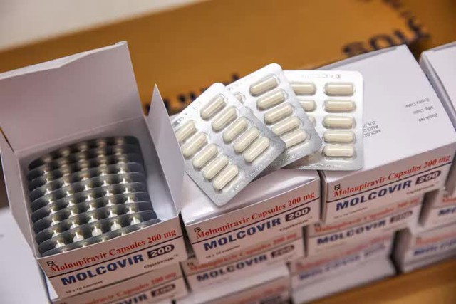  Cấp phép thuốc kháng virus điều trị Covid-19 cho 3 công ty tại Việt Nam  - Ảnh 1.
