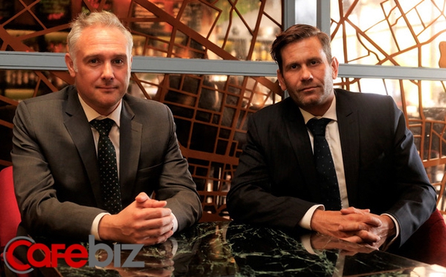 Alex Crane – Giám đốc điều hành (trái) và Ben Gray – Giám đốc Thị trường vốn ở thị trường Việt Nam của Knight Frank.