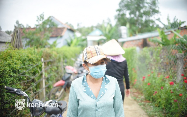 Những hình ảnh xót xa trong đám tang nam sinh Bình Định mất tích khi nhập học: Nghĩa ơi, sao con bỏ cha bỏ mẹ mà đi thế này con ơi... - Ảnh 2.