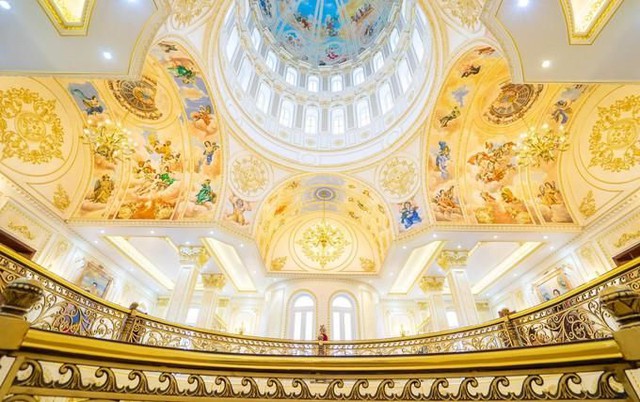 Bạch dinh của đại gia Thanh Hóa: Đầu tư hơn 100 tỷ đồng, toàn bộ nội thất được mạ vàng, nóc nhà có tượng Nữ thần tự do - Ảnh 3.