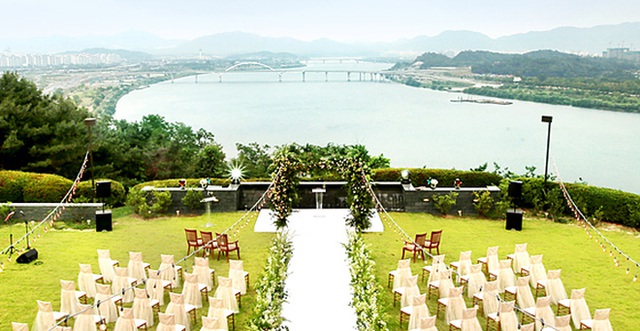 Công bố địa điểm hôn lễ Hyun Bin và Son Ye Jin: Biệt thự có giá thuê 400 triệu, nơi “ông hoàng” Bae Yong Joon và loạt couple quyền lực cưới - Ảnh 7.