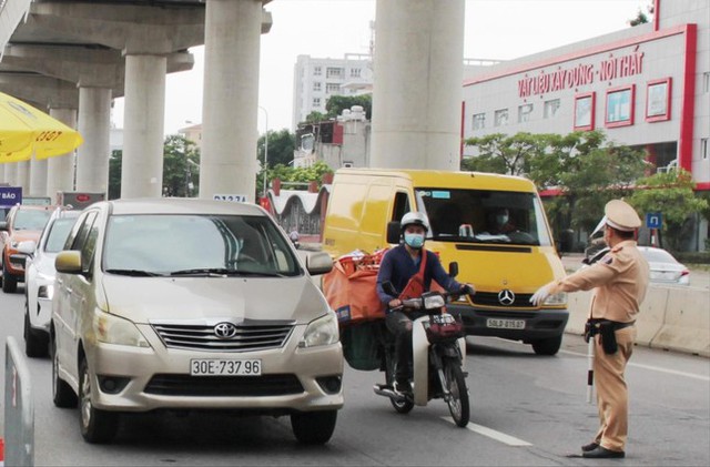 Từ 1/3, người vi phạm giao thông ở Hà Nội nộp phạt trực tuyến - Ảnh 1.