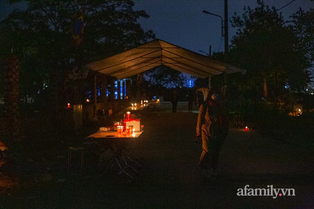 Trải nghiệm “chợ Âm – Dương” có 1 không 2 ở Bắc Ninh: Họp duy nhất 1 phiên vào đêm mùng 4 Tết, người mua không mặc cả, người bán không đếm tiền - Ảnh 3.