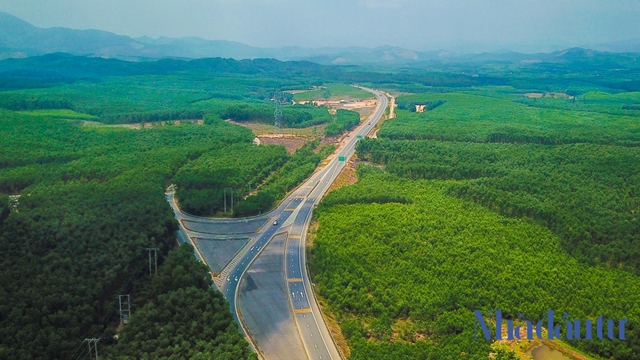  Các dự án giao thông trọng điểm giúp Nam Trung Bộ bứt phá - Ảnh 1.