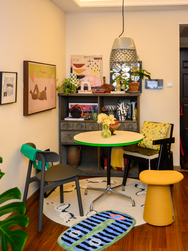 Không gian sống đáng ghen tị trong căn hộ 88m² đầy màu sắc của cặp vợ chồng trẻ với 40 chậu cây xanh và 1 chú cún - Ảnh 11.