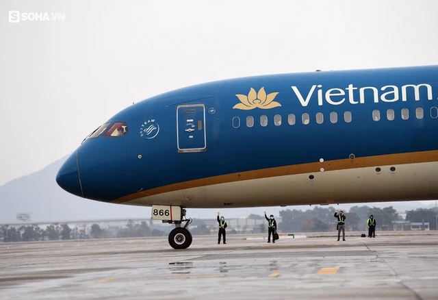 Đường bay rất đặc biệt đón người Việt từ Ukraine: Thấy thương đồng bào mình quá! - Ảnh 7.