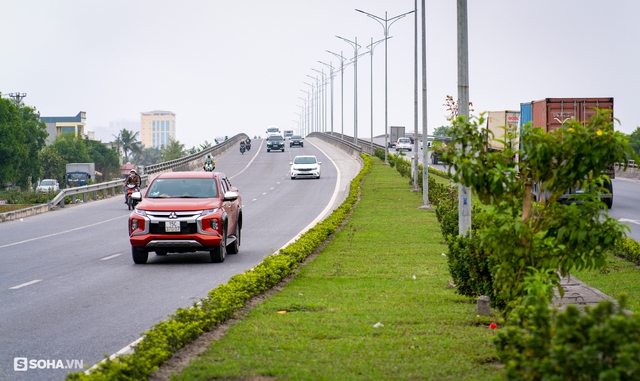  Cận cảnh đại lộ khủng 5.700 tỷ, kết nối Đông - Tây đẹp nhất thành phố hoa phượng đỏ - Ảnh 3.