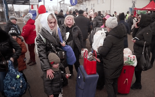 Gia đình người tị nạn Ukraine vỡ mộng ở miền đất hứa: Thật khủng khiếp - Tôi đã rất sốc - Ảnh 3.