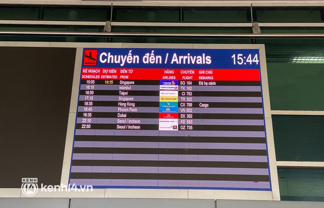 Hình ảnh bất ngờ tại sân bay Tân Sơn Nhất ngày đầu mở cửa đón khách du lịch quốc tế - Ảnh 13.