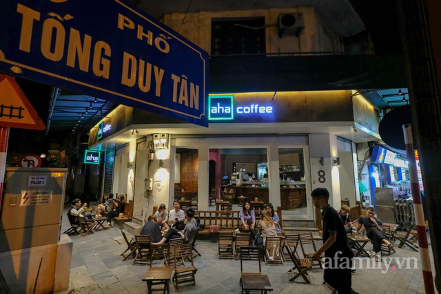 Đêm đầu tiên hàng quán ăn uống được hoạt động sau 21h, phố không ngủ của Hà Nội trở về đúng như tên gọi - Ảnh 8.